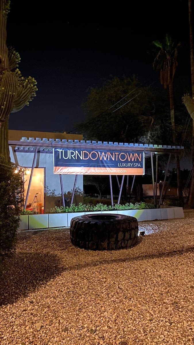 Turn Downtown, photo 3