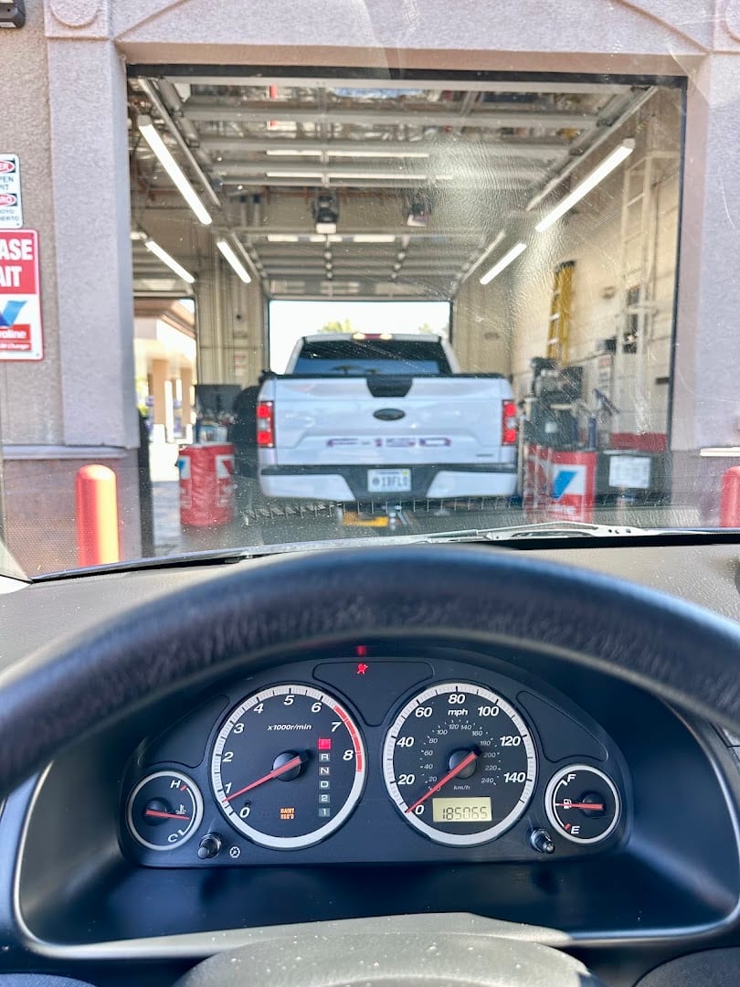 Valvoline Instant Oil Change, photo 4