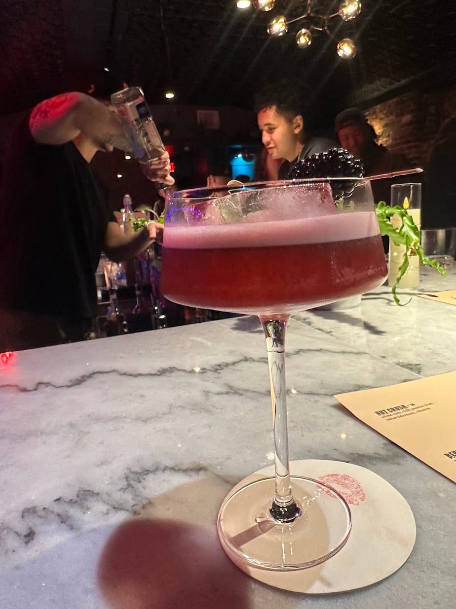 Beso Mae Cocktail Lounge