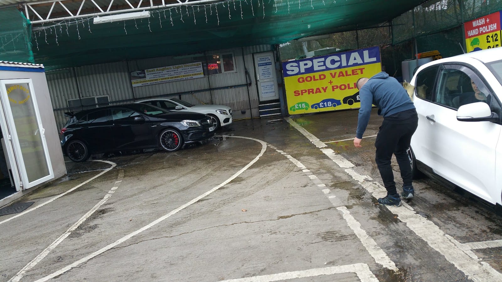 Miri's Hand Car Wash, photo 2