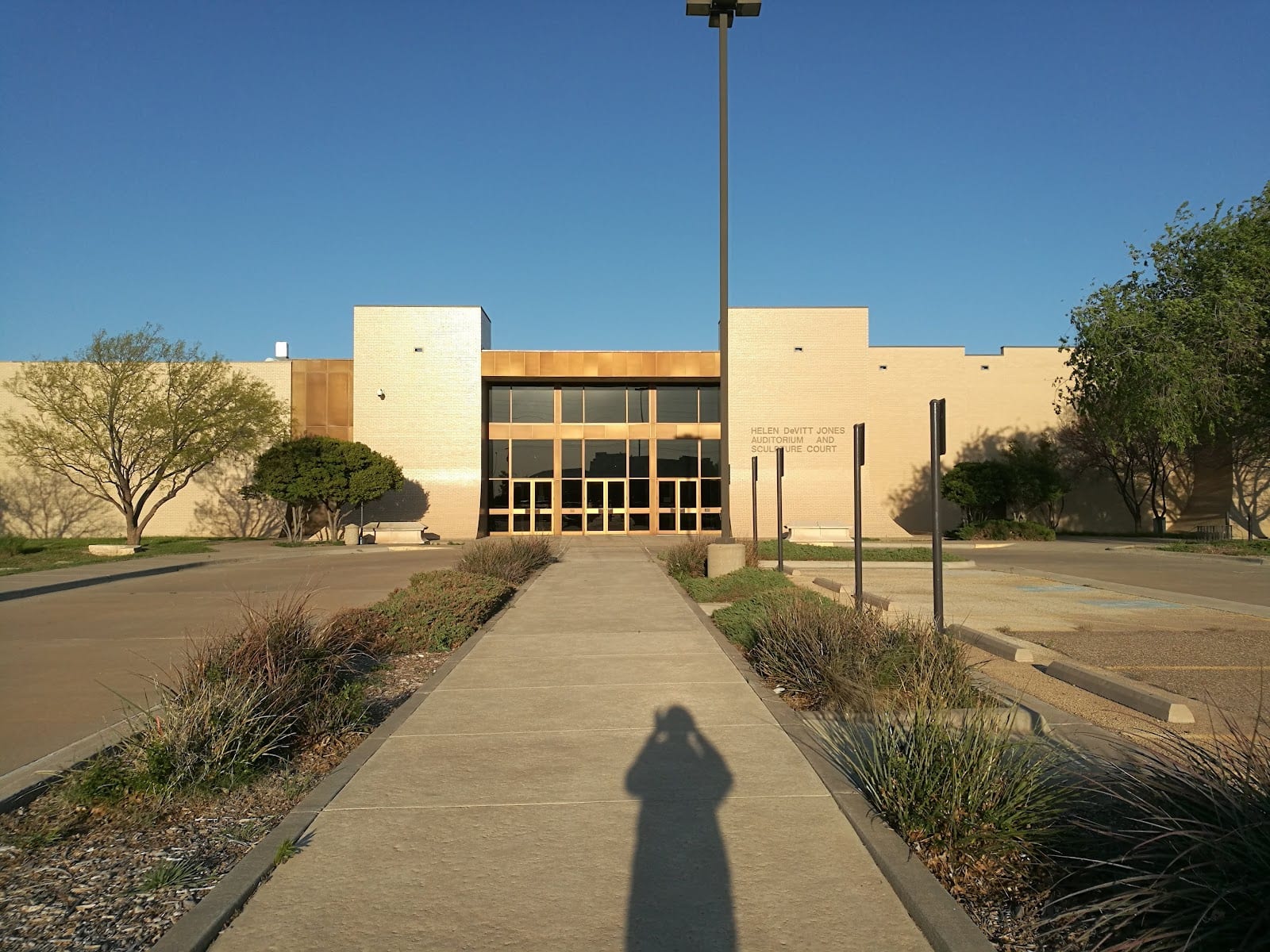 Helen DeVitt Jones Sculpture Court and Event Center, photo 2