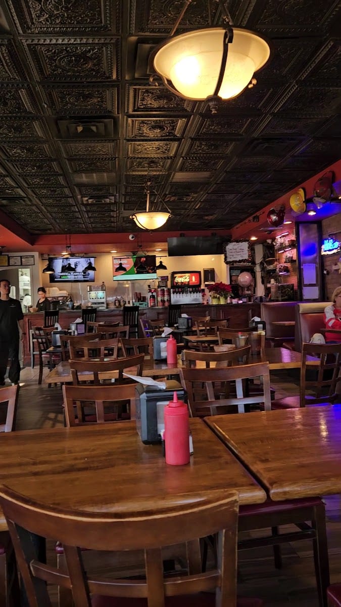 Manvel Seafood & Grill, photo 3